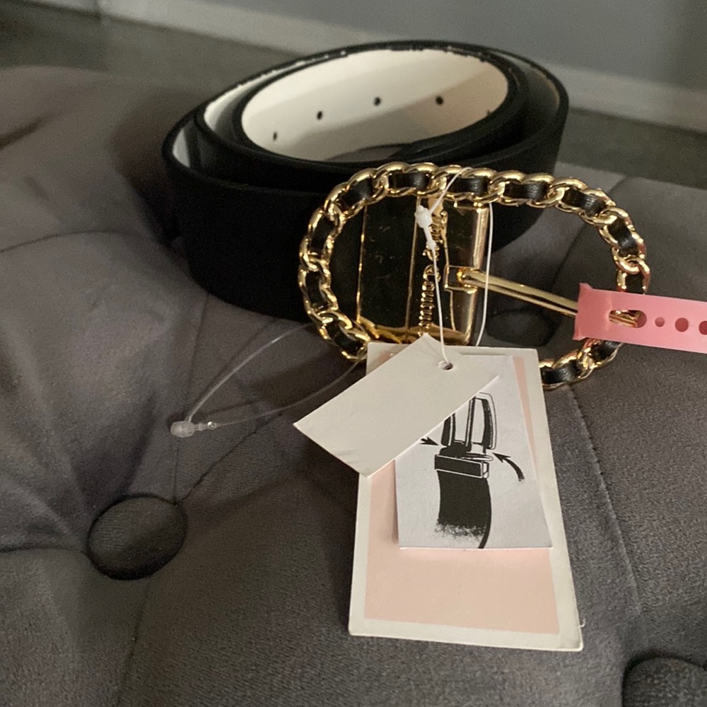 Juicy couture belt